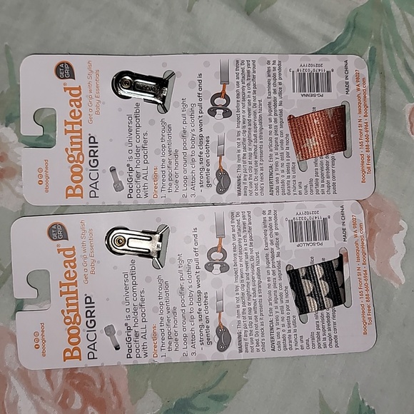 Booginhead pacifier holder orange stars & gray shapes fabric new - Picture 2 of 2